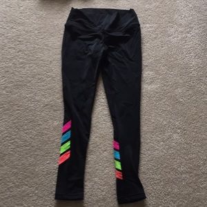 Legging with mesh and rainbow stripes